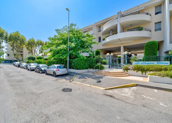 Rez De Jardin A 500 M De La *